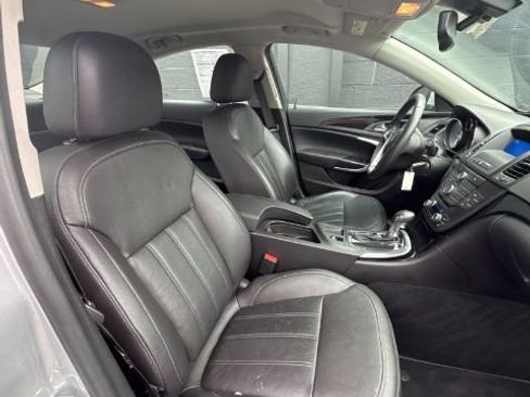 Used 2011 Buick Regal CXL Turbo FWD image 10