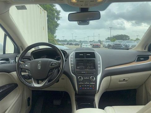Used 2015 Lincoln MKC FWD w/ Equipment Group 102A Reserve image 3