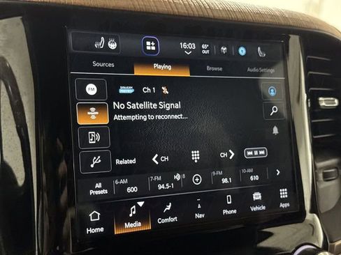 Used 2022 RAM 1500 Limited w/ Body Color Bumper Group AWD/4WD image 14
