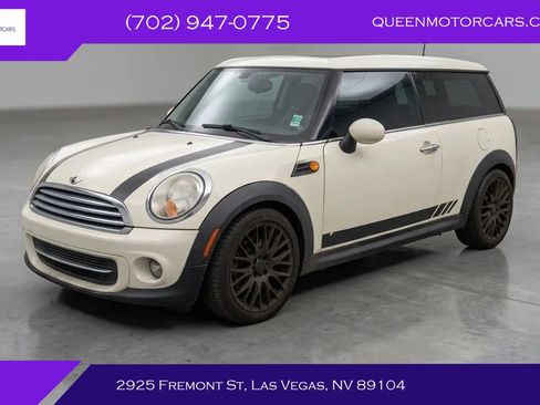 Used 2011 MINI Cooper Clubman FWD image 1