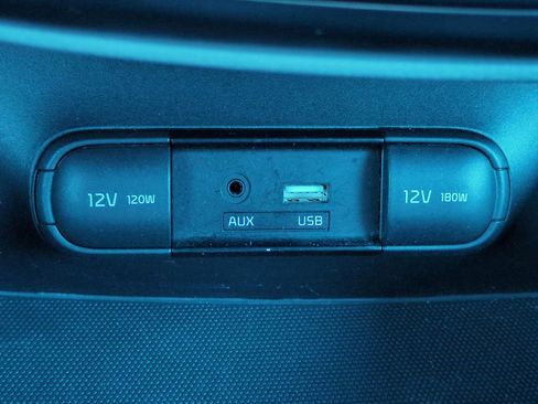 Used 2019 Kia Soul FWD image 13