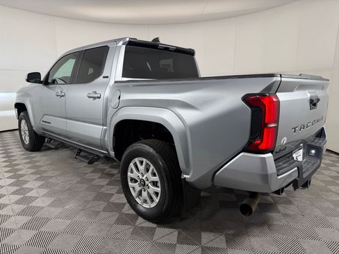 Certified 2024 Toyota Tacoma SR5 AWD/4WD image 3