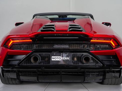 Used 2021 Lamborghini Huracan EVO AWD/4WD image 7