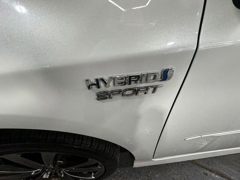 Used 2013 Toyota Prius Two FWD image 10