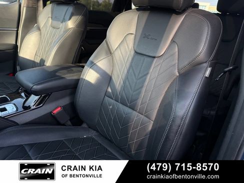 Certified 2025 Kia Telluride SX Prestige X-Line AWD/4WD image 22