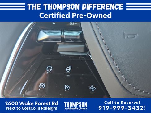 Used 2025 Cadillac Escalade Sport Platinum w/ LPO, Floor Liner Package AWD/4WD image 18