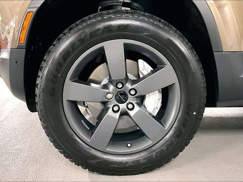 Certified 2026 Land Rover Defender 130 S AWD/4WD image 8