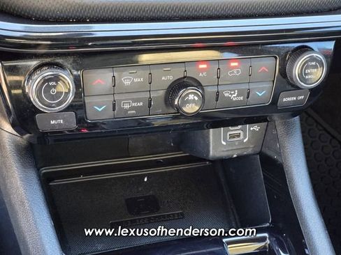 Used 2023 Jeep Compass Altitude w/ Convenience Group image 25