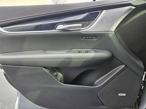 Certified 2025 Cadillac XT5 Premium Luxury image 30