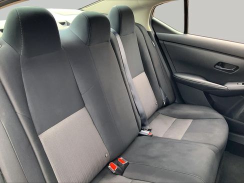 Used 2024 Nissan Sentra SV FWD image 20