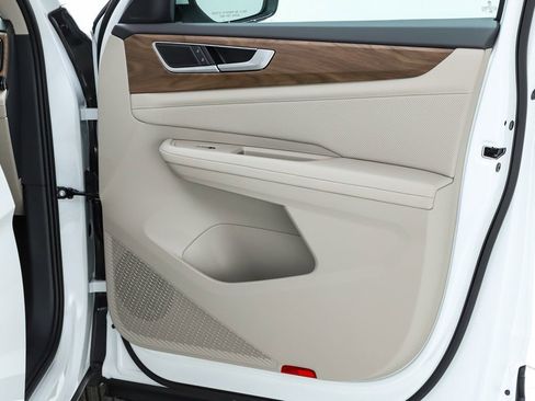 New 2026 Volkswagen Atlas SE image 32