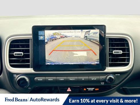 New 2025 Hyundai Venue SEL image 14