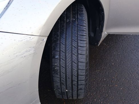 Used 2016 Toyota Camry LE image 35