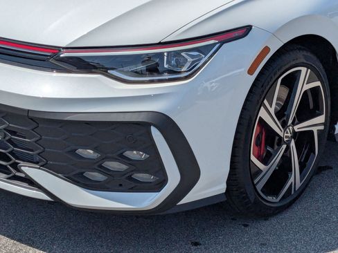 New 2025 Volkswagen GTI SE image 9