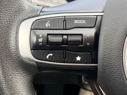 Used 2025 Kia Sportage LX FWD image 19
