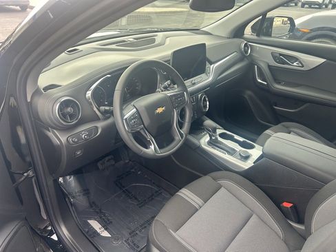 New 2025 Chevrolet Blazer LT w/ Convenience Package image 9