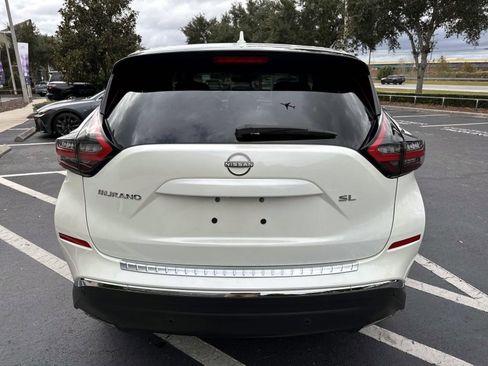 Used 2024 Nissan Murano SL image 3