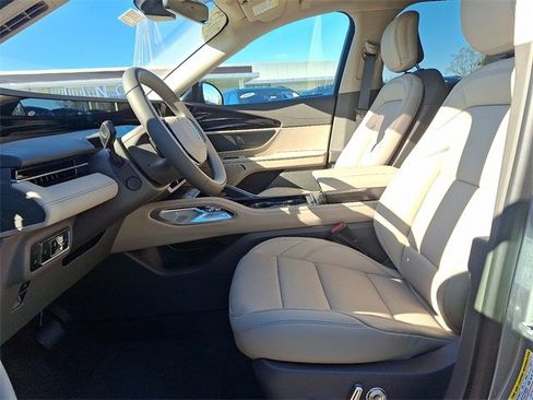 New 2025 Lincoln Nautilus Premier w/ Jet Appearance Package image 6