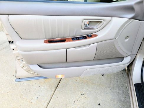 Used 2003 Toyota Avalon XLS FWD image 15