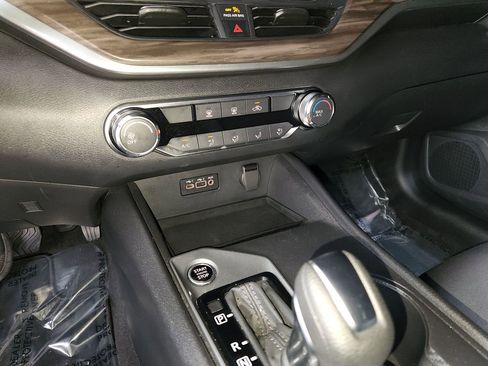 Used 2025 Nissan Altima 2.5 SV FWD image 20