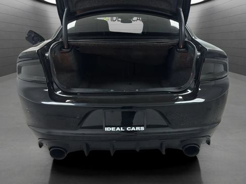 Used 2020 Dodge Charger SXT w/ Leather Interior Group RWD image 19