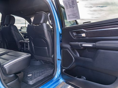 Used 2025 RAM 1500 Laramie image 14