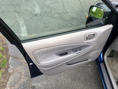 Used 2003 Toyota Prius FWD image 29