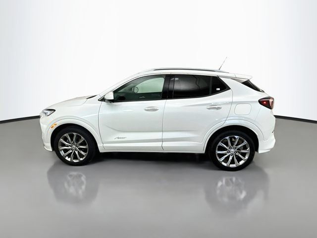 Used 2025 Buick Encore GX Avenir w/ Avenir Technology Package FWD image 4