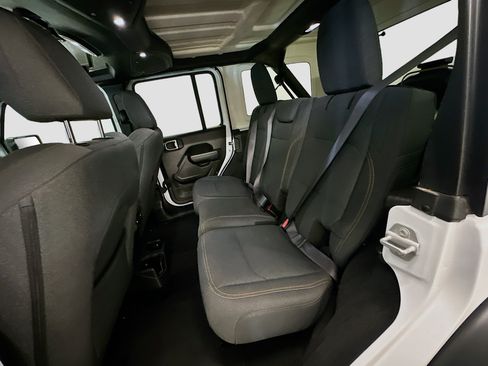 Used 2025 Jeep Wrangler Unlimited Sport AWD/4WD image 28