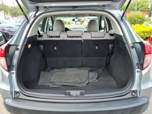 Certified 2017 Honda HR-V LX image 12