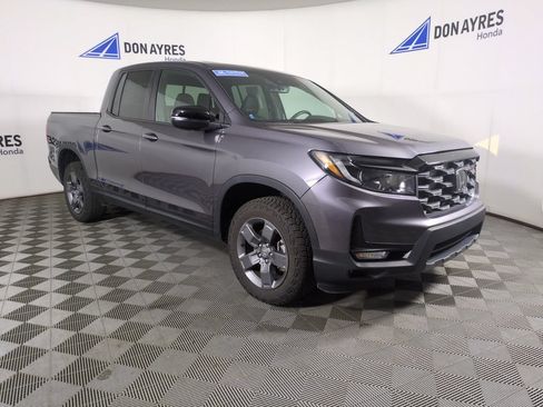 Certified 2025 Honda Ridgeline TrailSport image 11