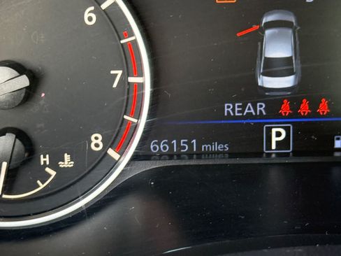 Used 2024 Nissan Altima 2.5 SV FWD image 22