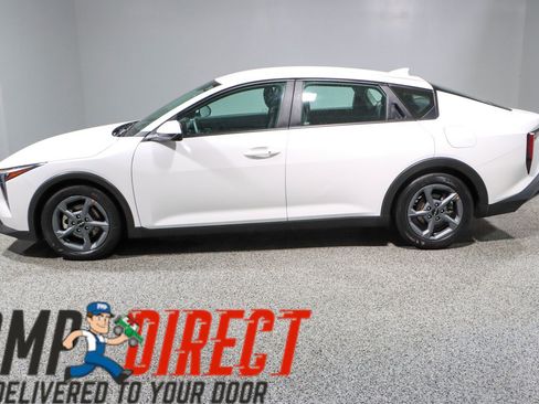 Used 2025 Kia K4 FWD image 10