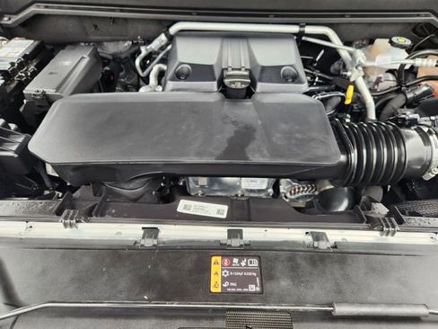 Used 2025 GMC Canyon Denali AWD/4WD image 32