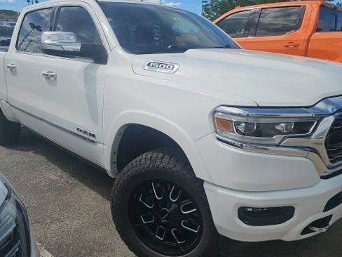 Used 2022 RAM 1500 Limited w/ Body Color Bumper Group AWD/4WD image 2