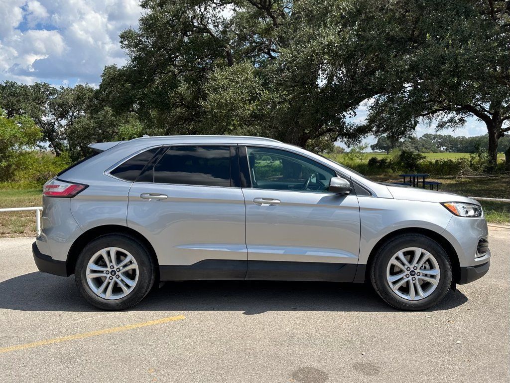 Used 2020 Ford Edge SEL w/ Convenience Package FWD image 4
