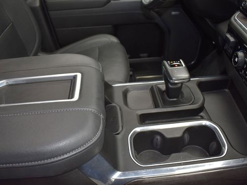 Used 2022 Chevrolet Silverado 1500 LTZ w/ LTZ Premium Package image 32