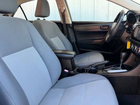 Used 2016 Toyota Corolla L FWD image 14