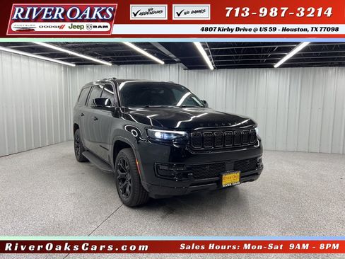 Used 2025 Jeep Wagoneer Series II image 1