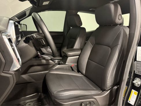 Used 2024 GMC Canyon Elevation w/ Convenience Package AWD/4WD image 16