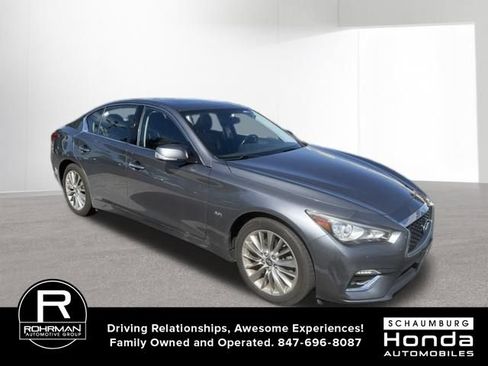 Used 2019 INFINITI Q50 Luxe w/ Essential Package (3.0T Luxe) AWD/4WD image 3