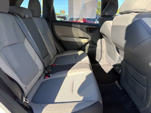 Certified 2025 Subaru Forester Premium AWD/4WD image 35