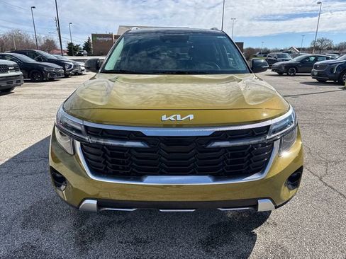 Certified 2024 Kia Seltos S image 2