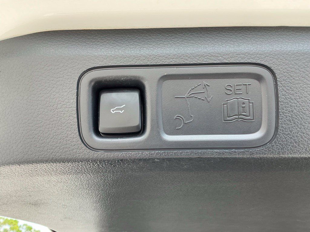 Used 2023 Ford Expedition Max XLT RWD image 24