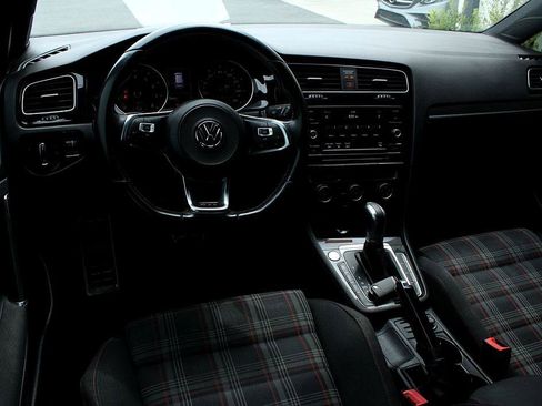 Used 2019 Volkswagen GTI Rabbit Edition image 15