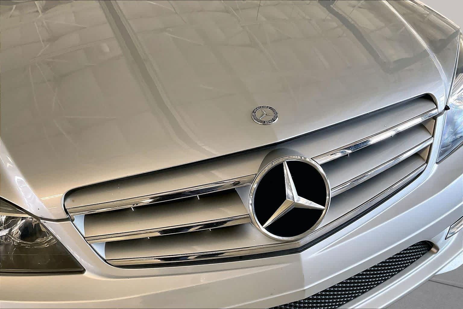 Used 2011 Mercedes-Benz C 300 Sedan image 29