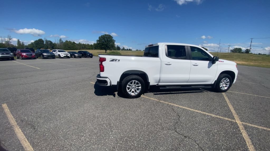 Certified 2023 Chevrolet Silverado 1500 RST w/ Convenience Package II AWD/4WD image 9