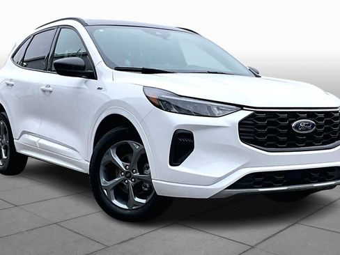 Certified 2023 Ford Escape ST-Line w/ Tech Pack #1 image 2