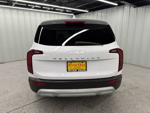 Used 2022 Kia Telluride LX FWD image 5