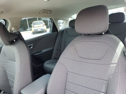 New 2025 Kia K4 EX image 27